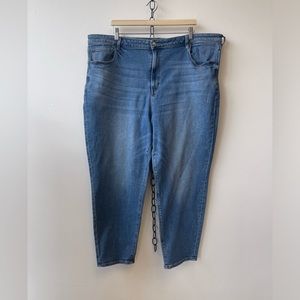 American Eagle Light Wash Mom Jeans, Size 24, Good Condition